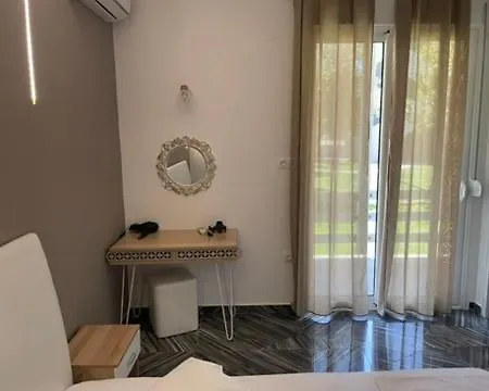 Christos House Nyaraló *