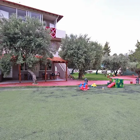 Holiday home Christos House Neos Marmaras