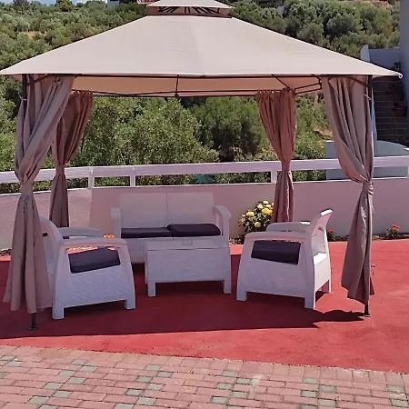 Christos House Holiday home *