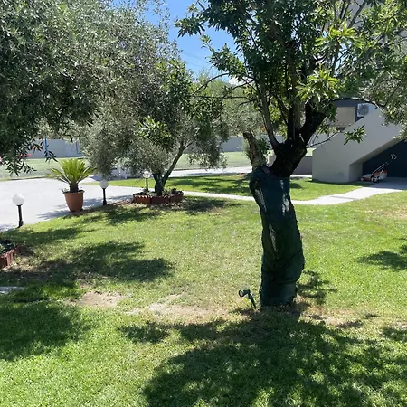 Christos House Neos Marmaras