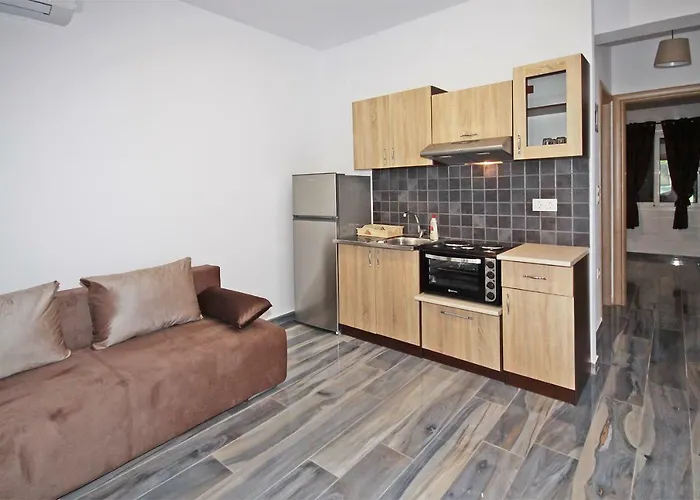 Christos House Neos Marmaras